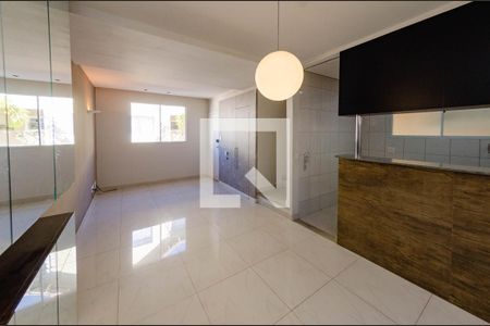 Sala de casa de condomínio à venda com 3 quartos, 93m² em Buritis, Belo Horizonte