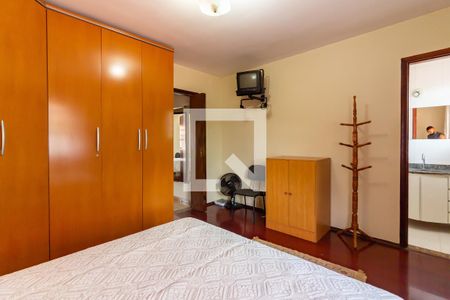 Suíte  de casa à venda com 3 quartos, 155m² em Quitaúna, Osasco