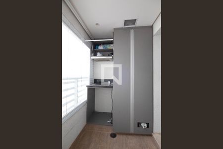 Sacada de apartamento para alugar com 2 quartos, 67m² em Centro, Osasco