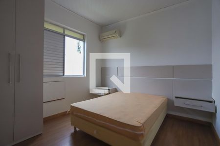 Quarto 1 de apartamento para alugar com 2 quartos, 55m² em São Sebastião, Porto Alegre