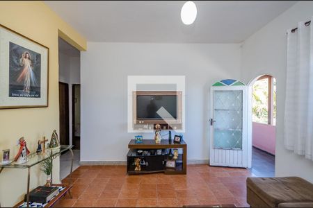 Sala de casa à venda com 3 quartos, 160m² em Engenho Nogueira, Belo Horizonte