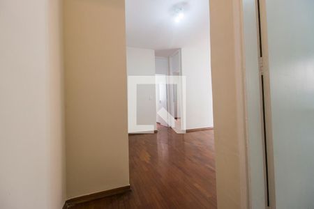 Entrada de apartamento à venda com 3 quartos, 82m² em Alphaville Industrial, Barueri