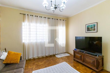 Sala de casa à venda com 4 quartos, 270m² em Cambuí, Campinas