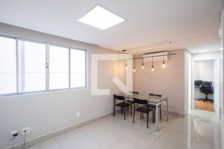 Sala de apartamento para alugar com 2 quartos, 61m² em Santo Antônio, Belo Horizonte
