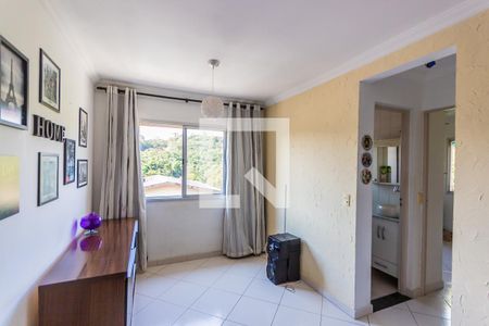 Sala de apartamento para alugar com 2 quartos, 50m² em Cidade São Jorge, Santo André