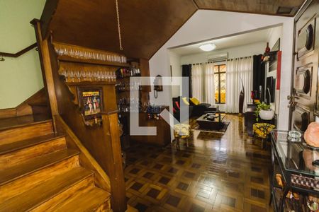Hall de Entrada de casa para alugar com 3 quartos, 217m² em Vila Anglo Brasileira, São Paulo