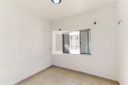 Suíte de casa para alugar com 3 quartos, 130m² em Vila Ernesto, São Paulo