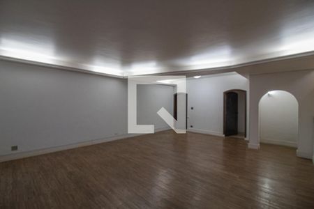 Sala de casa para alugar com 4 quartos, 550m² em Itaim Bibi, São Paulo