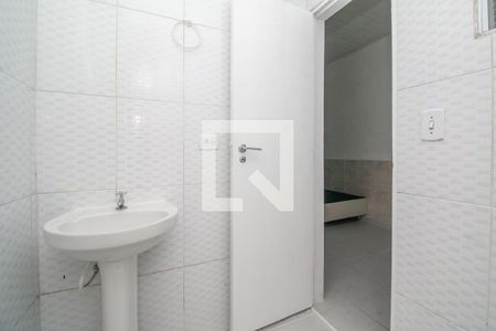Banheiro de kitnet/studio para alugar com 1 quarto, 25m² em Mooca, São Paulo