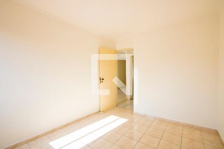 Quarto 2 de apartamento para alugar com 2 quartos, 54m² em Vila Scarpelli, Santo André