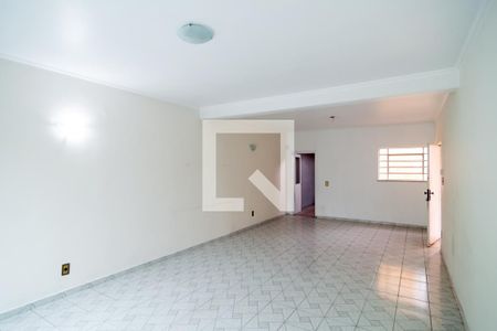 Sala de casa à venda com 3 quartos, 236m² em Itaim Bibi, São Paulo