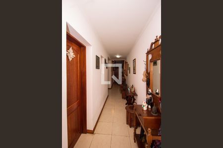 Corredor de casa à venda com 3 quartos, 360m² em Menino Deus, Porto Alegre