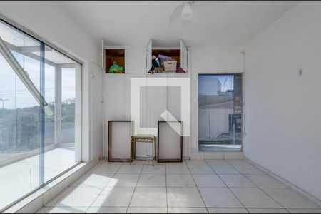 Quarto 1 de casa para alugar com 7 quartos, 500m² em Caiçaras, Belo Horizonte