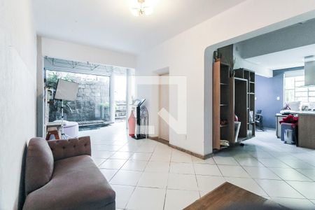 Sala 1 de casa à venda com 4 quartos, 536m² em Rio Branco, Porto Alegre