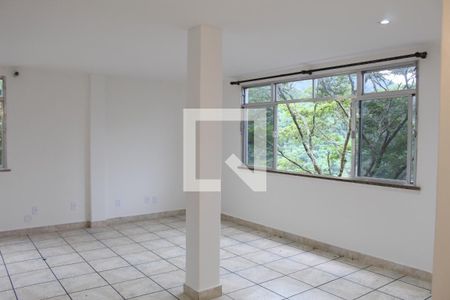 Sala de casa para alugar com 3 quartos, 250m² em Freguesia (jacarepaguá), Rio de Janeiro