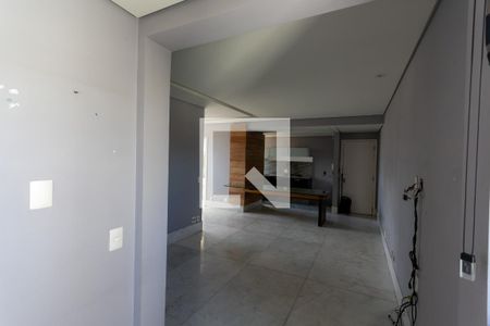 Sala de apartamento à venda com 2 quartos, 70m² em Belvedere, Belo Horizonte