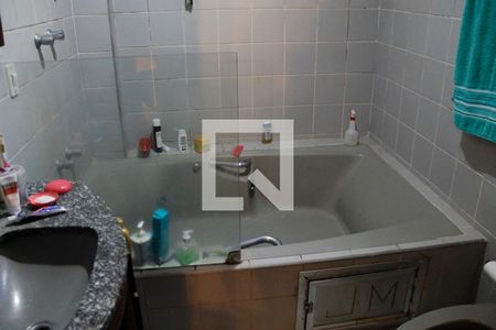 Banheiro da Suíte de casa à venda com 3 quartos, 182m² em Barcelona, São Caetano do Sul