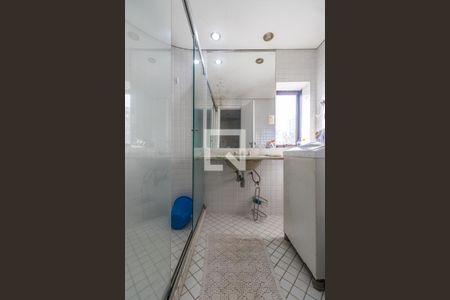 Banheiro de kitnet/studio à venda com 1 quarto, 42m² em Alphaville Industrial, Barueri