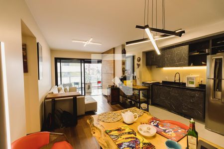 Sala de apartamento à venda com 2 quartos, 83m² em Pacaembu, São Paulo