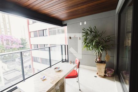 Sala de apartamento à venda com 2 quartos, 83m² em Pacaembu, São Paulo