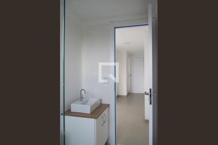 Banheiro de kitnet/studio para alugar com 1 quarto, 35m² em Santana, São Paulo