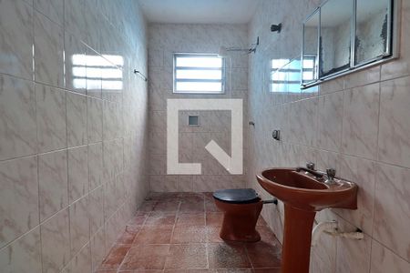 Banheiro de casa para alugar com 1 quarto, 50m² em Jardim Vila Rica, Santo André