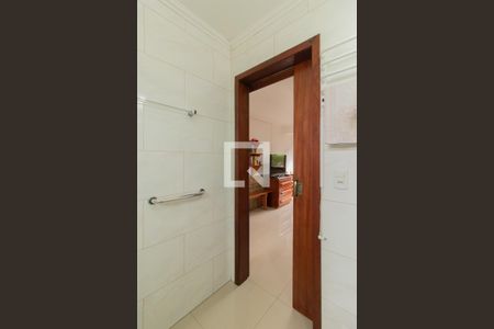 Banheiro do Quarto 1 de casa à venda com 5 quartos, 300m² em Cavalhada, Porto Alegre