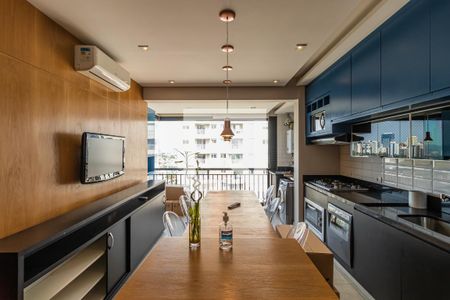 Sala/Cozinha de apartamento para alugar com 1 quarto, 76m² em Melville Empresarial Ii, Barueri