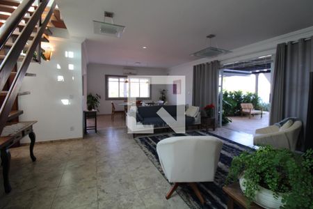 Sala de casa para alugar com 3 quartos, 319m² em Jardim das Paineiras, Campinas