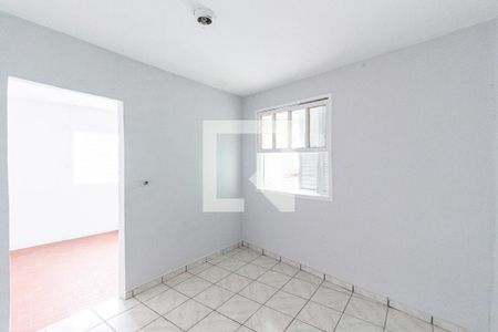 Quarto de casa para alugar com 1 quarto, 20m² em Ayrosa, Osasco
