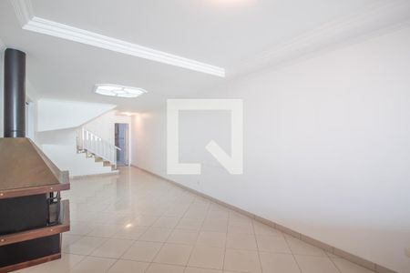 Sala de casa para alugar com 4 quartos, 222m² em Vila Yara, Osasco
