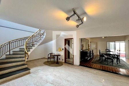 Sala de casa para alugar com 4 quartos, 567m² em Vila Nova Conceição, São Paulo
