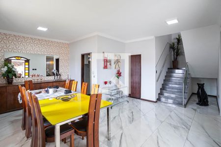Sala 2 de casa para alugar com 4 quartos, 620m² em Céu Azul, Belo Horizonte