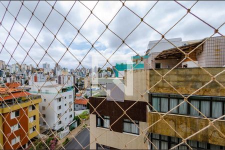 Vista de apartamento para alugar com 3 quartos, 180m² em Buritis, Belo Horizonte