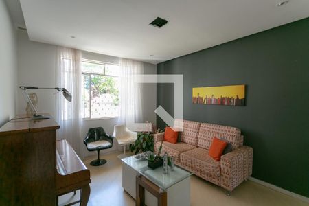 Sala de apartamento para alugar com 3 quartos, 120m² em Centro, Belo Horizonte