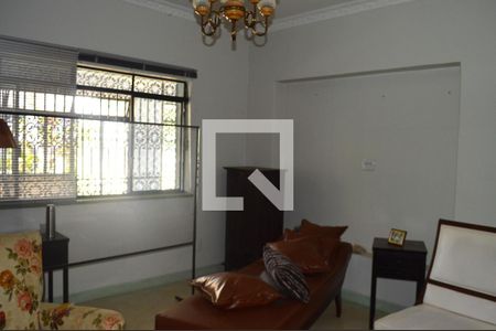 Sala / dormitório 2 de casa à venda com 8 quartos, 300m² em Vila Itapura, Campinas