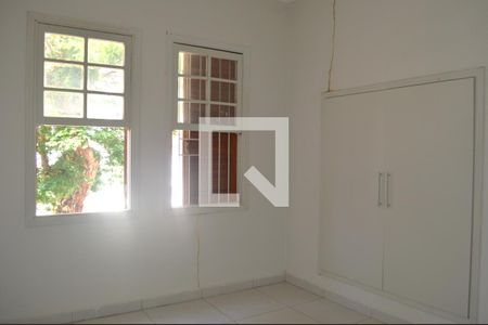Quarto 1 de casa à venda com 4 quartos, 180m² em Vila Itapura, Campinas