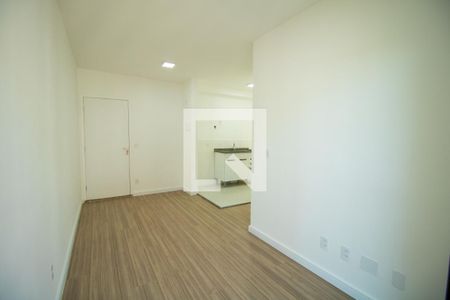 Sala de apartamento para alugar com 2 quartos, 45m² em Jardim Pioneira, Cotia