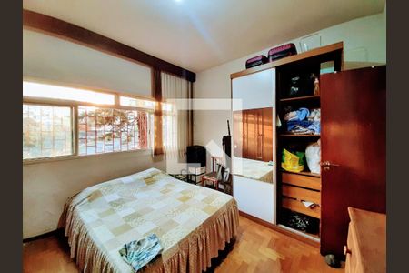 Casa para alugar com 4 quartos, 216m² em Dom Bosco, Belo Horizonte