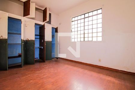 Casa à venda com 6 quartos, 270m² em São Pedro, Belo Horizonte
