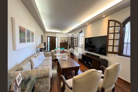 Casa à venda com 4 quartos, 541m² em São Bento, Belo Horizonte