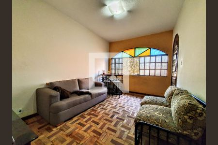 Casa à venda com 4 quartos, 137m² em Colégio Batista, Belo Horizonte