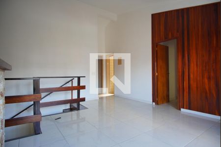 Sala 3 de casa para alugar com 3 quartos, 340m² em Vila Jardim, Porto Alegre