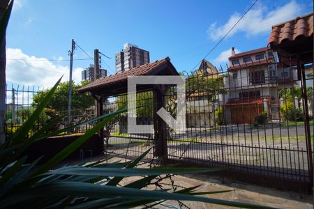 Sala_Vista de casa para alugar com 3 quartos, 340m² em Vila Jardim, Porto Alegre