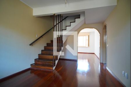 Sala de casa para alugar com 3 quartos, 340m² em Vila Jardim, Porto Alegre