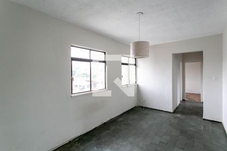 Sala de apartamento para alugar com 3 quartos, 80m² em Santa Terezinha, Belo Horizonte