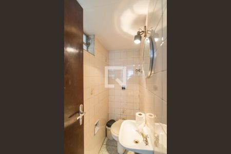 Lavabo de casa para alugar com 4 quartos, 247m² em Vila Valparaíso, Santo André