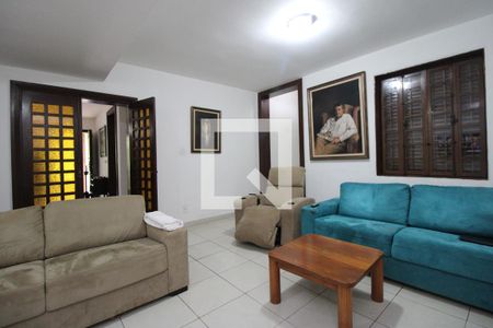 Sala 2 de casa para alugar com 5 quartos, 500m² em Cidade Universitária, Campinas