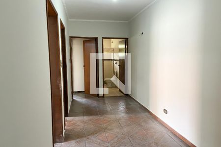 Corredor de casa para alugar com 2 quartos, 80m² em Vila Yara, Osasco