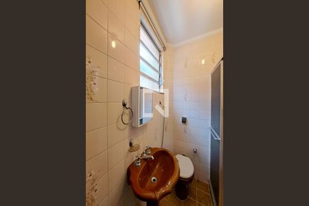 Banheiro da Suíte de casa para alugar com 3 quartos, 142m² em Del Castilho, Rio de Janeiro